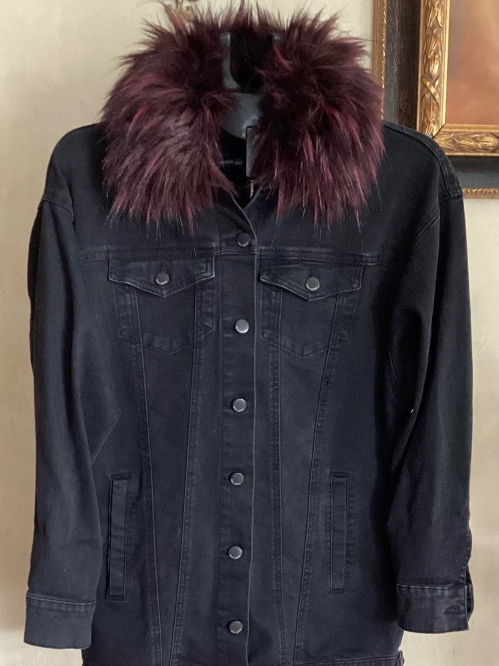 MAX JEANS BLACK WASHED JEAN JACKET WITH DETACHABLE FAUX FUR COLLAR SIZE S